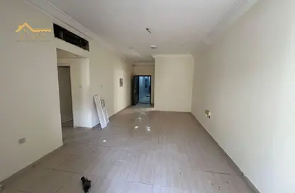 شقة - 2 غرف نوم - 2 حمامات للايجار في الند - القاسمية - الشارقة