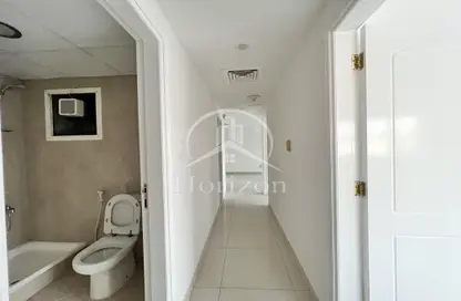 Apartment - 2 Bedrooms - 2 Bathrooms for rent in Al Khan - Sharjah