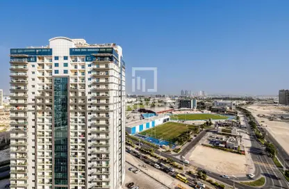 شقة - غرفة نوم - 2 حمامات للايجار في برج هيرا - مدينة دبي الرياضية - دبي