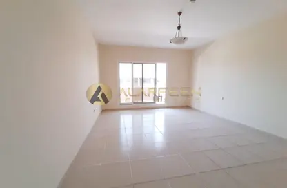 Apartment - 2 Bedrooms - 3 Bathrooms for rent in Gardenia 2 - Emirates Gardens 1 - Jumeirah Village Circle - Dubai