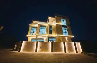 Villa - 5 Bedrooms - 7 Bathrooms for sale in Al Yasmeen 1 - Al Yasmeen - Ajman