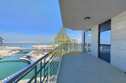 Balcony image for: Apartment - 3 Bedrooms - 5 Bathrooms for rent in Canal View Building - Al Raha Beach - Abu Dhabi, Image 1