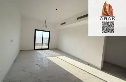 شقة - 2 غرف نوم - 2 حمامات للبيع في قرية الاميرة - الياسمين - عجمان