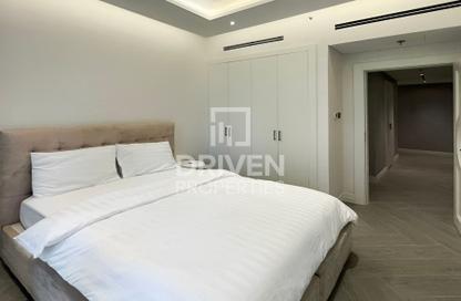 Apartment - 3 Bedrooms - 2 Bathrooms for sale in Standpoint Tower 1 - Standpoint Towers - Downtown Dubai - Dubai