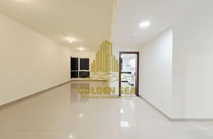 Apartment - 2 Bedrooms - 3 Bathrooms for rent in Khalidiya Centre - Cornich Al Khalidiya - Al Khalidiya - Abu Dhabi