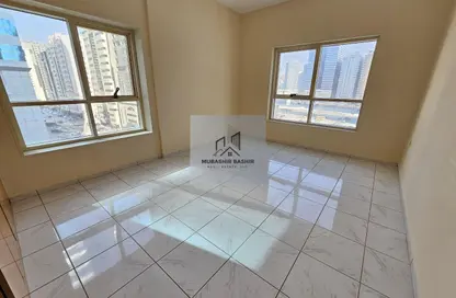 Apartment - 3 Bedrooms - 3 Bathrooms for rent in New Al Taawun Road - Al Taawun - Sharjah