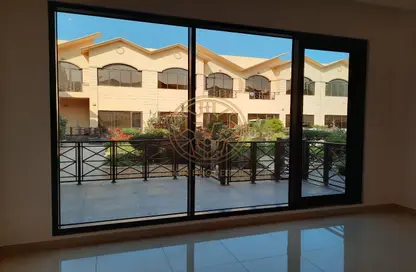 Villa - 6 Bedrooms - 5 Bathrooms for rent in Al Barsha 1 - Al Barsha - Dubai