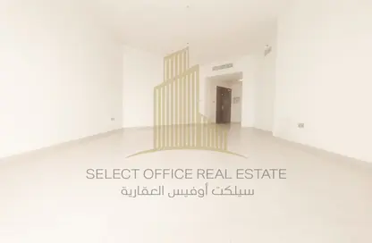 Empty Room image for: Apartment - 2 Bedrooms - 4 Bathrooms for rent in Al Reef Tower - Corniche Road - Abu Dhabi, Image 1