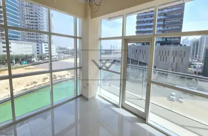 Apartment - 2 Bedrooms - 2 Bathrooms for sale in Oasis Tower 1 - Dubai Sports City - Dubai