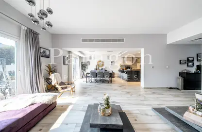 Villa - 3 Bedrooms - 4 Bathrooms for sale in Maeen 4 - Maeen - The Lakes - Dubai Villa - 3 Bedrooms - 4 Bathrooms for sale in Maeen 4 - Maeen - The Lakes - Dubai