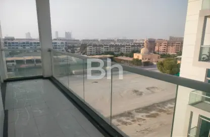 Apartment - 3 Bedrooms - 3 Bathrooms for sale in Glitz 3 - Glitz - Dubai Studio City - Dubai