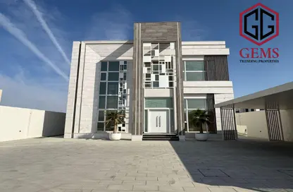 فيلا - 4 غرف نوم - 5 حمامات للايجار في قرية مشرف - مردف - دبي