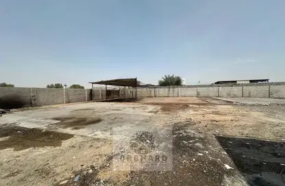 مستودع - استوديو - 2 حمامات للايجار في آلصجعه - الشارقة