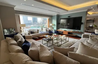 Living Room image for: Villa - 3 Bedrooms - 4 Bathrooms for sale in Al Anbar Villas - Dubai Marina - Dubai, Image 1