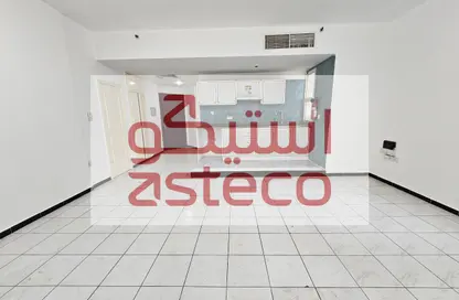 Apartment - Studio - 1 Bathroom for rent in Abu shagara - Sharjah