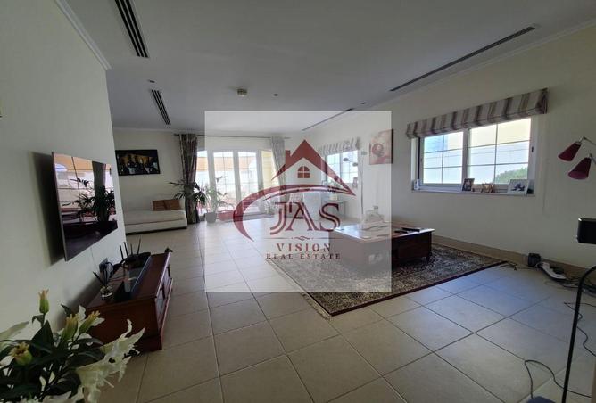 LARGE 3 BHK VILLA | PRIVATE POOL | UNFURNISHED