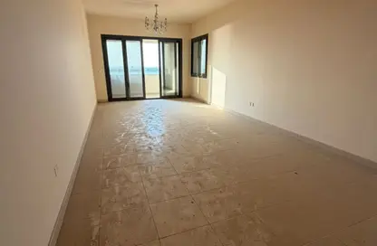 شقة - 2 غرف نوم - 2 حمامات للبيع في شارع التعاون - التعاون - الشارقة