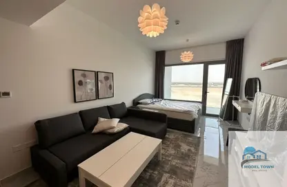 Apartment - Studio - 1 Bathroom for rent in Oasis 1 - Oasis Residences - Masdar City - Abu Dhabi