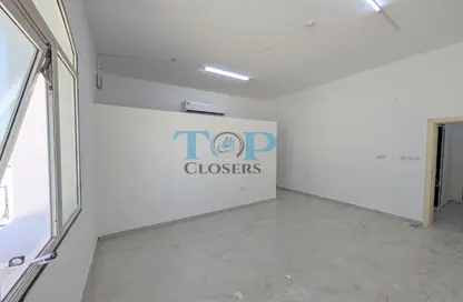 شقة - غرفة نوم - 1 حمام للايجار في رملة زاخر - زاخر - العين