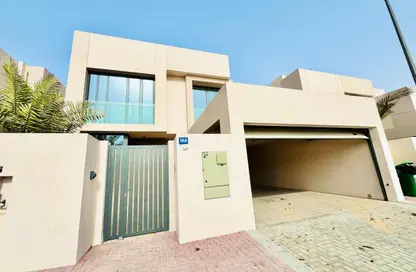 Villa - 4 Bedrooms - 5 Bathrooms for rent in Al Garhoud Villas - Al Garhoud - Dubai