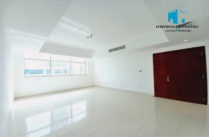 Apartment - 2 Bedrooms - 2 Bathrooms for rent in Royal Tower - Hamdan Street - Abu Dhabi