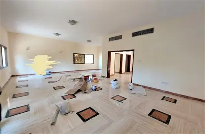 Villa - 3 Bedrooms - 3 Bathrooms for rent in Umm Suqeim 1 Villas - Umm Suqeim 1 - Umm Suqeim - Dubai