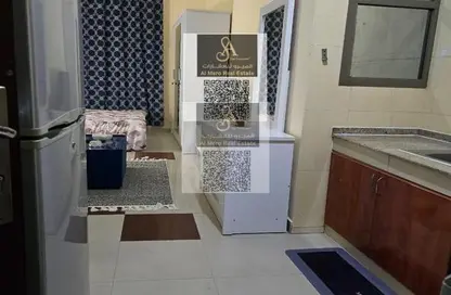 شقة - 1 حمام للايجار في مساكن كورنيش عجمان - طريق كورنيش عجمان - عجمان