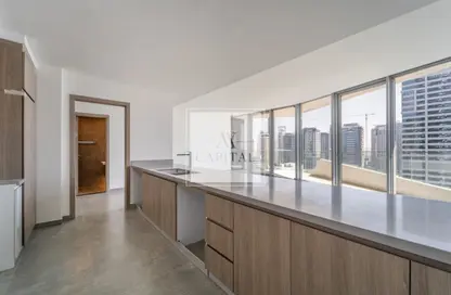 Apartment - 2 Bedrooms - 3 Bathrooms for sale in Stella Maris - Dubai Marina - Dubai