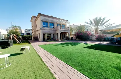 Villa - 2 Bedrooms - 4 Bathrooms for rent in District 9A - Jumeirah Village Triangle - Dubai