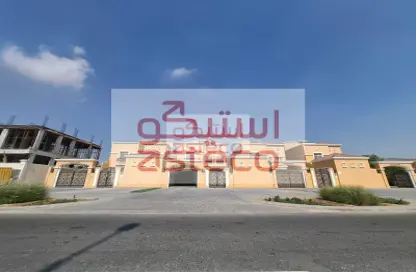 Villa - 5 Bedrooms - 5 Bathrooms for rent in Mohamed Bin Zayed City - Abu Dhabi