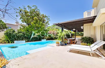 Villa - 5 Bedrooms - 5 Bathrooms for sale in Meadows 5 - Meadows - Dubai