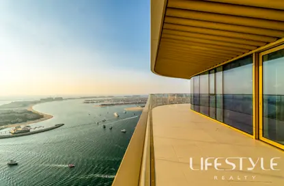 Apartment - 1 Bedroom - 1 Bathroom for sale in Grand Bleu Tower 1 - EMAAR Beachfront - Dubai Harbour - Dubai
