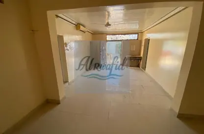 طابق كامل - 5 غرف نوم - 5 حمامات للايجار في أورينت تاور 1 - أورينت تاور - البستان - عجمان