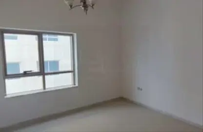 Apartment - 2 Bedrooms - 2 Bathrooms for rent in Corniche Tower - Ajman Corniche Road - Ajman