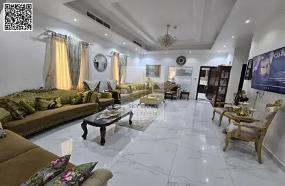 Villa - 5 Bedrooms - 7 Bathrooms for sale in Al Mowaihat 3 - Al Mowaihat - Ajman