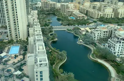 شقة - 2 غرف نوم - 2 حمامات للايجار في فيروايز شمال - فيروايز - ذا فيوز - دبي