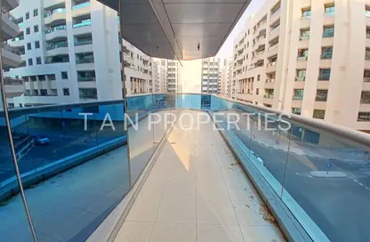Apartment - 3 Bedrooms - 3 Bathrooms for rent in Silver Sands 2 - Mankhool - Bur Dubai - Dubai