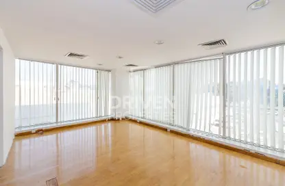 Empty Room image for: Office Space - Studio for rent in Al Qayada Buiding - Deira - Dubai, Image 1