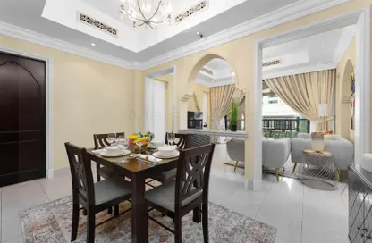 Dining Room image for: Apartment - 1 Bedroom - 1 Bathroom for rent in Souk Al Bahar - The Old Town Island - Downtown Dubai - Dubai, Image 1