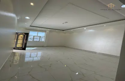 Empty Room image for: Villa - 7 Bedrooms for rent in Shaab Al Askar - Zakher - Al Ain, Image 1