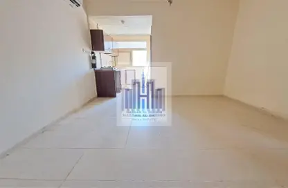 Apartment - Studio - 1 Bathroom for rent in Fire Station Road - Muwaileh - Sharjah