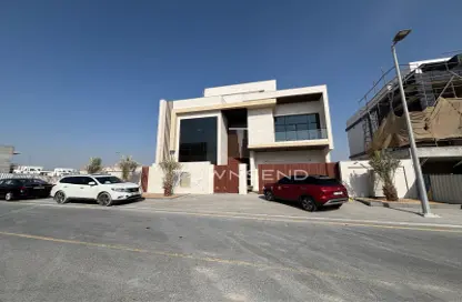 Villa - 6 Bedrooms - 7+ Bathrooms for sale in Nad Al Sheba Villas - Nad Al Sheba 3 - Nad Al Sheba - Dubai Villa - 6 Bedrooms - 7+ Bathrooms for sale in Nad Al Sheba Villas - Nad Al Sheba 3 - Nad Al Sheba - Dubai