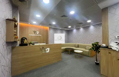 مكتب - استوديو - 1 حمام للايجار في عود ميثاء - بر دبي - دبي