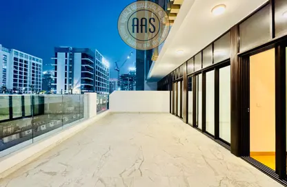 Apartment - 2 Bedrooms - 2 Bathrooms for rent in Azizi Riviera 61 - Meydan One - Meydan - Dubai
