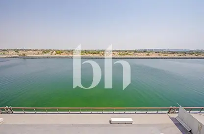 Apartment - Studio - 1 Bathroom for rent in Waters Edge - Yas Island - Abu Dhabi
