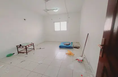 Apartment - 3 Bedrooms - 2 Bathrooms for rent in Al Shamsi 1 - Muwaileh Commercial - Sharjah