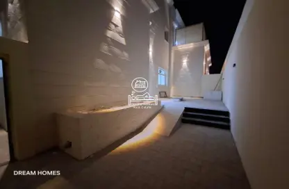 شقة - 2 غرف نوم - 2 حمامات للايجار في مدينة الرياض - أبوظبي