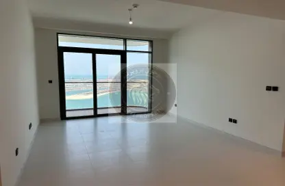 Apartment - 1 Bedroom - 2 Bathrooms for sale in Marina Vista - EMAAR Beachfront - Dubai Harbour - Dubai