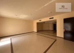 Villa - 4 bedrooms - 4 bathrooms for rent in Hazaa Bin Zayed the First Street - Al Nahyan Camp - Abu Dhabi