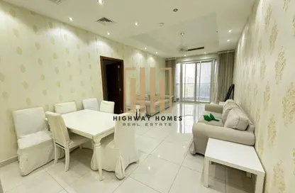 شقة - 2 غرف نوم - 3 حمامات للايجار في برج صحارى 4 - مجمع صحارى - النهدة - الشارقة شقة - 2 غرف نوم - 3 حمامات للايجار في برج صحارى 4 - مجمع صحارى - النهدة - الشارقة